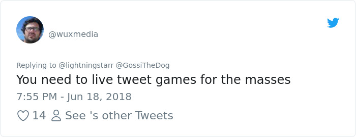 Guy Asks Girlfriend To Text Him Football Game Updates, And People Can’t Stop Laughing Now Guy Asks Girlfriend To Text Him Football Game Updates, And People Can’t Stop Laughing Now