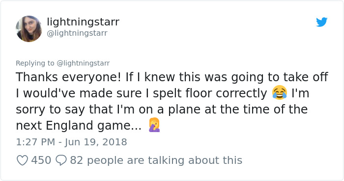 Guy Asks Girlfriend To Text Him Football Game Updates, And People Can’t Stop Laughing Now Guy Asks Girlfriend To Text Him Football Game Updates, And People Can’t Stop Laughing Now