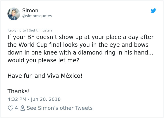 Guy Asks Girlfriend To Text Him Football Game Updates, And People Can’t Stop Laughing Now Guy Asks Girlfriend To Text Him Football Game Updates, And People Can’t Stop Laughing Now