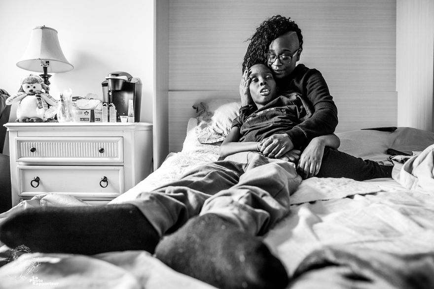 On Friday, April 20th 2018 At 1:05pm, At The Lighthouse Children And Families Hospital, A Mother Was Making The Most Of Her Son's Last Days, As He Was Suffering From An Incurable Brain Tumor