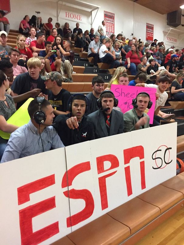 Best Thing I've Ever Seen At A High School Sporting Event