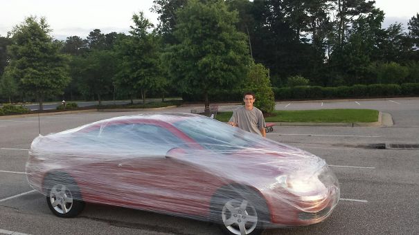 Kid At BJ's Wholesale Club Sneaking A Prank On The Boss