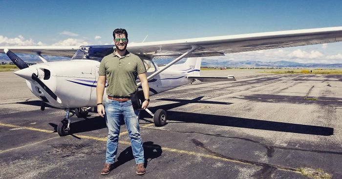 Quit My Job And Moved Into A 40-Year-Old Motorhome. Took My First Lesson Towards A New Career Today