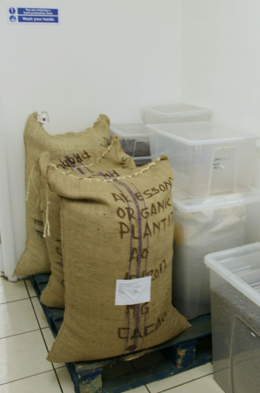 I'm A Chocolate Maker, And Here's How The Chocolate is Made From Bean To Bar