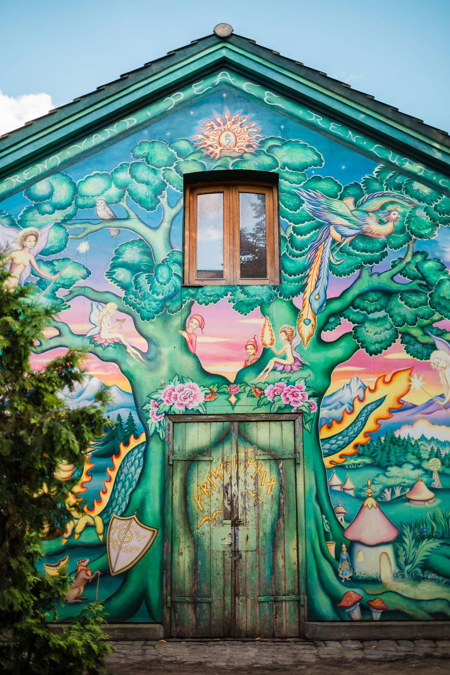 Entering Christiania