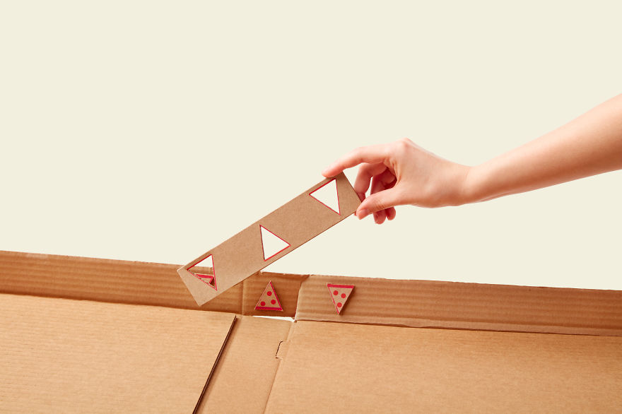 We Made A Pizza Box That Turns Into A Tray For Eating In Bed We Made A Pizza Box That Turns Into A Tray For Eating In Bed