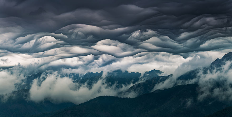 Clouds Like A Mountains, Or How I Photographed Asperitas In The Tatras