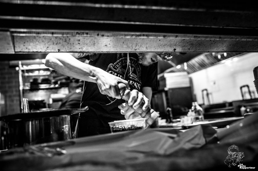 On Monday, April 30th 2018 At 6:51pm, In The Kitchen Of The Pastaga , The Parsnip Cream, Crunchy Squash And Squash Seeds Was Receiving Its Final Touch Of Freshly Ground Pepper