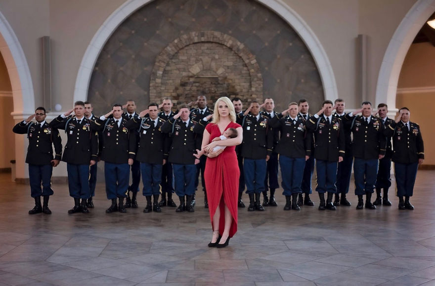 Pictures From Photoshoot Of Army 'Brothers' And Baby Daughter Of A Fallen Soldier Went Viral And It's Clear Why