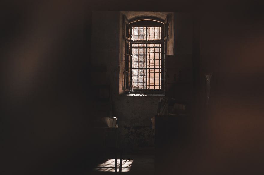 I Bought A 200$ Nikon DLSR Camera (With A 18-55mm Lens), And It Doesn't Matter What You Have For Getting Good Pictures...