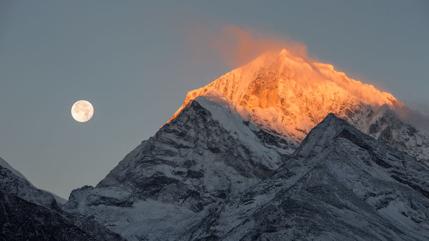 I Fulfilled A Life Dream By Volunteering In Nepal And Hiking The Worlds Most Epic Mountains I Fulfilled A Life Dream By Volunteering In Nepal And Hiking The Worlds Most Epic Mountains