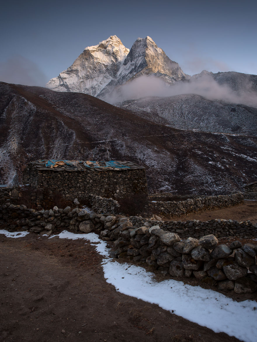 I Fulfilled A Life Dream By Volunteering In Nepal And Hiking The Worlds Most Epic Mountains I Fulfilled A Life Dream By Volunteering In Nepal And Hiking The Worlds Most Epic Mountains