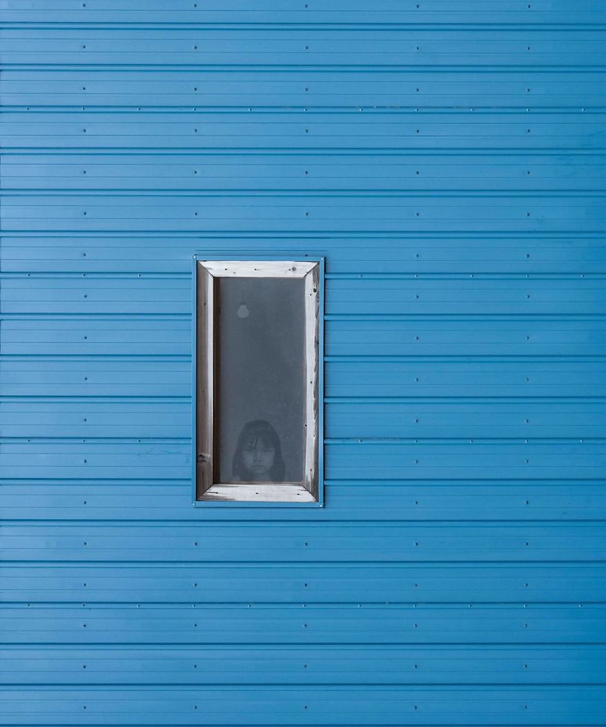 Photographer Captures The Loneliness Spirit Photographer Captures The Loneliness Spirit