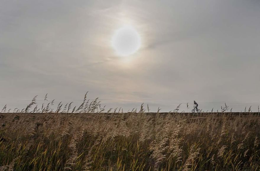 Photographer Captures The Loneliness Spirit Photographer Captures The Loneliness Spirit