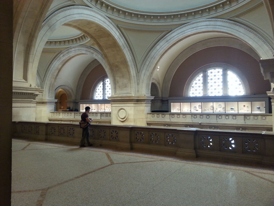 I Created Dark And Moody Prints Of The Met's Great Hall