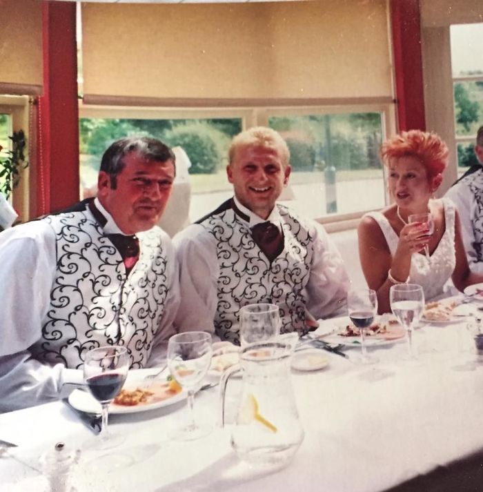 Husband Fed Up With The 30 Dogs His Wife Pets Asks Her To Choose Him Or The Dogs, And Probably Regrets It Afterwards Husband Fed Up With The 30 Dogs His Wife Pets Asks Her To Choose Him Or The Dogs, And Probably Regrets It Afterwards