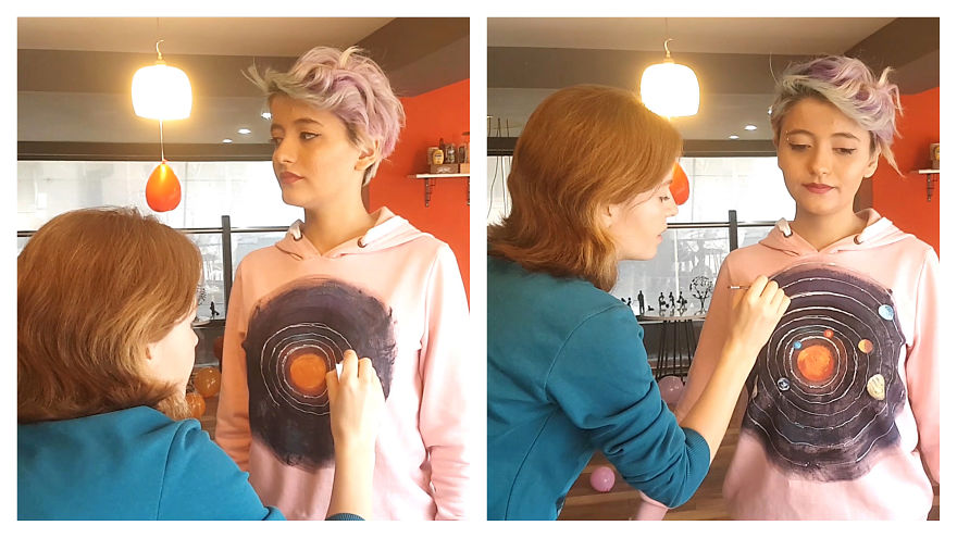 I Painted Clothes On People To Show How Mass-Market Clothing Can Be Turned Into The Piece Of Art. I Painted Clothes On People To Show How Mass-Market Clothing Can Be Turned Into The Piece Of Art.