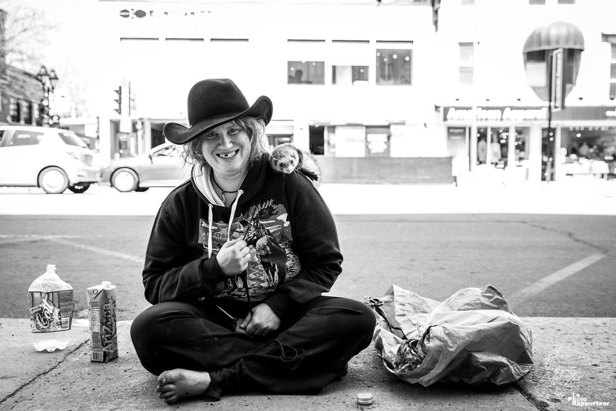 On Thursday, May 17th 2018 At 1:57pm And Shortly After They Had Woken Up, Isabelle And Her Ferret Slinky Were Counting On The Generosity Of Passersby To Get Themselves Some Lunch