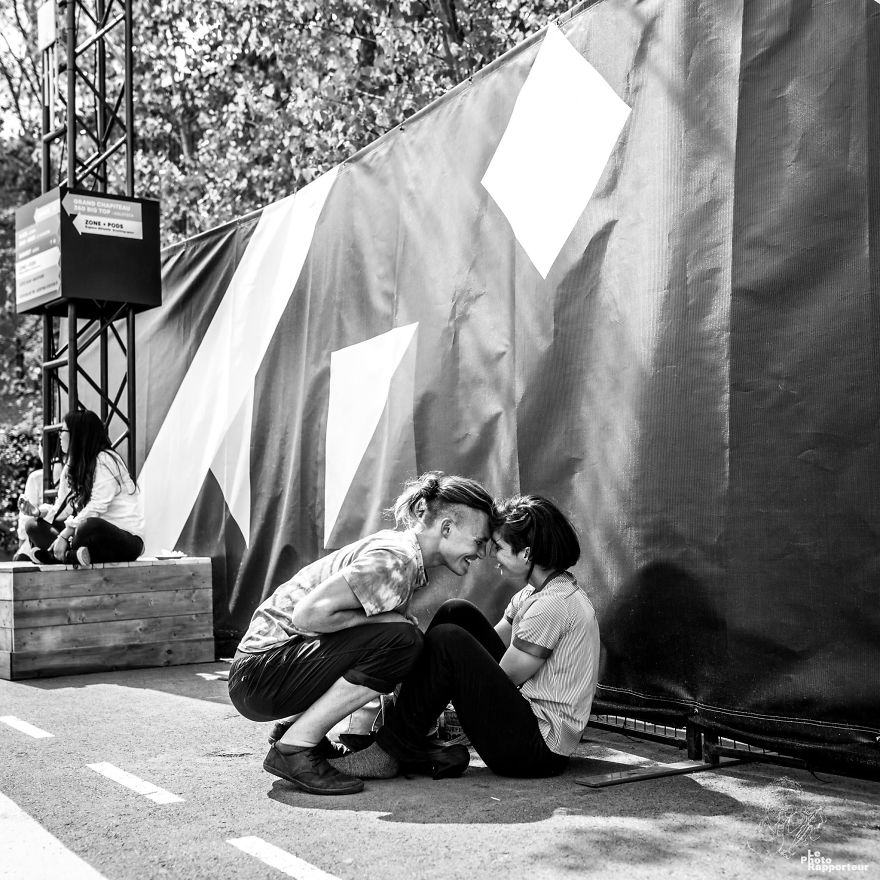 On Wednesday, May 23rd 2018 At 3:23pm, A Man Most Likely In Love Was Fondly Rubbing His Forehead Against The Forehead Of His Sweetheart