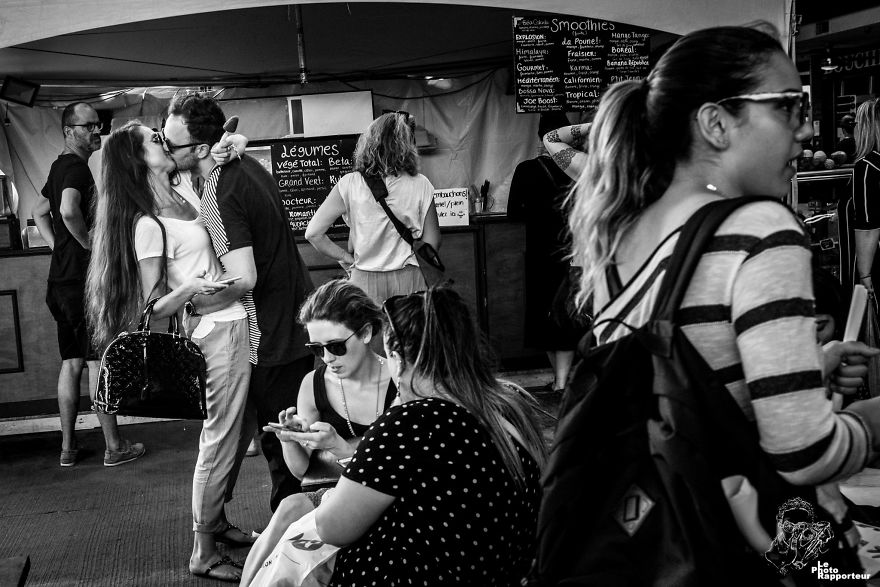 On Friday, June 1st 2018 At 2:45pm, A Couple Was Exchanging A Passionate Kiss Tasting Of Strawberry Ice-Cream