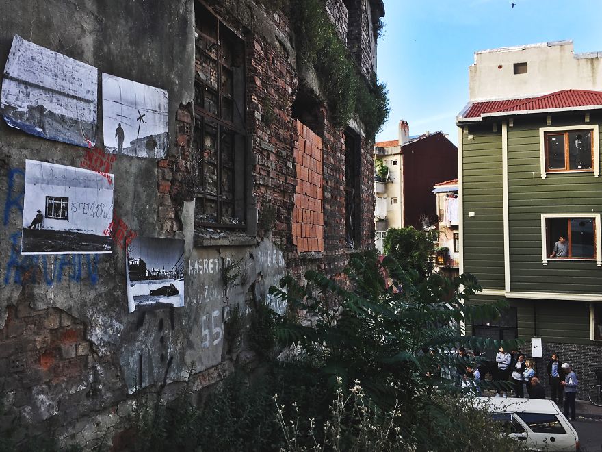 I Said 'This Is Not Instagram' And I Put My Photos On Walls In Gypsy Neighborhood I Said 'This Is Not Instagram' And I Put My Photos On Walls In Gypsy Neighborhood