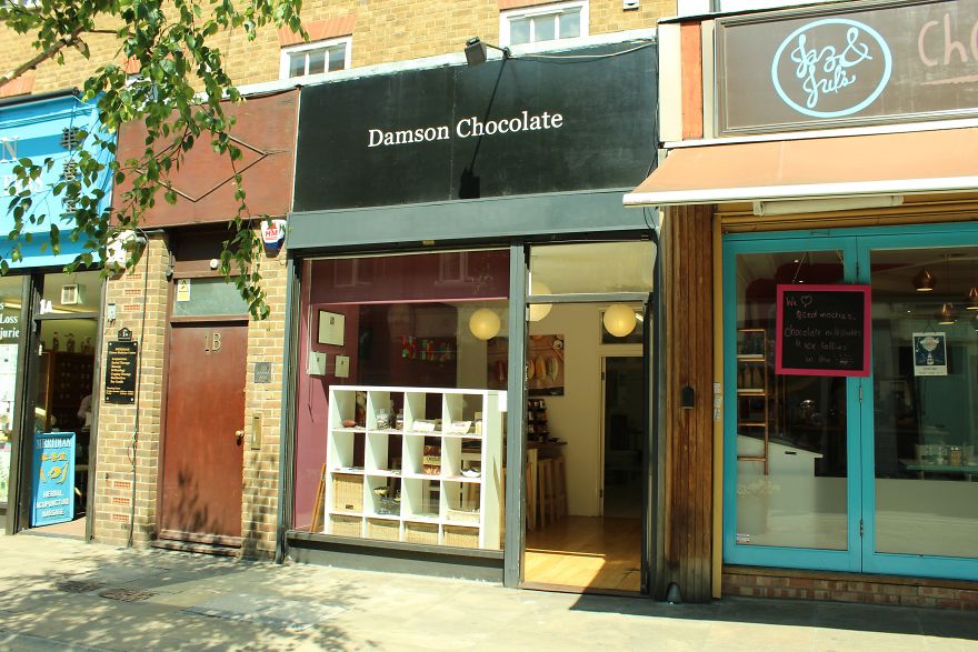 I'm A Chocolate Maker, And Here's How The Chocolate is Made From Bean To Bar