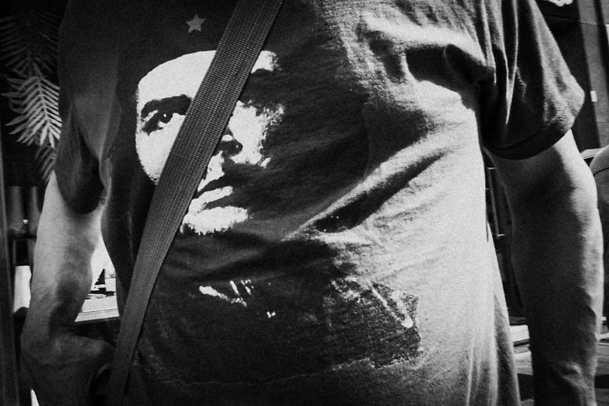 Photographer Captures The Gritty Spirt Of Milano In Candid Photos