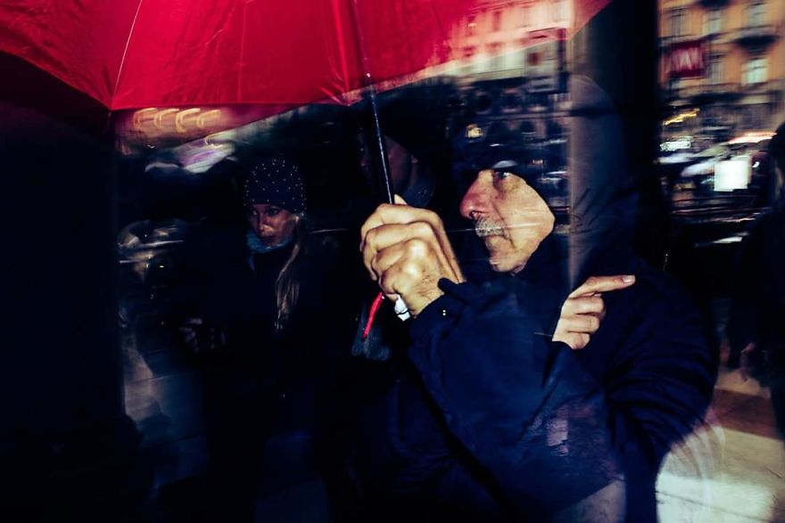 Photographer Captures The Gritty Spirt Of Milano In Candid Photos