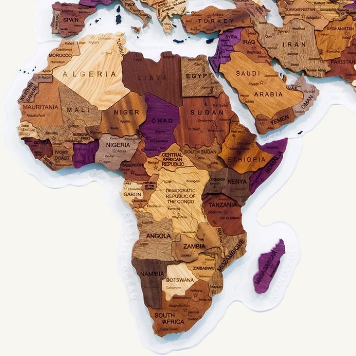 I Create Unique Wooden Maps