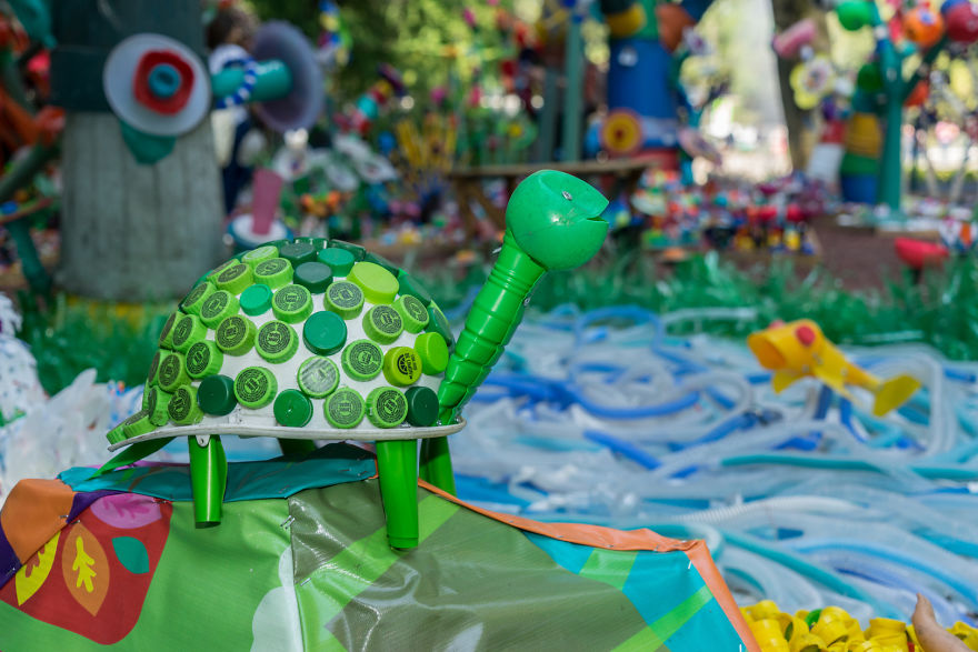 The Future Forest: We've Made A Forest Out Of 3 Tons Of Plastic In Mexico City The Future Forest: We've Made A Forest Out Of 3 Tons Of Plastic In Mexico City