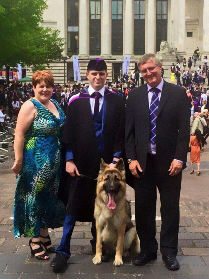 Internet Can't Believe This Amputee Soldier Would Respond Like This To Muslim Man 'Blowing Him Up' Internet Can't Believe This Amputee Soldier Would Respond Like This To Muslim Man 'Blowing Him Up'