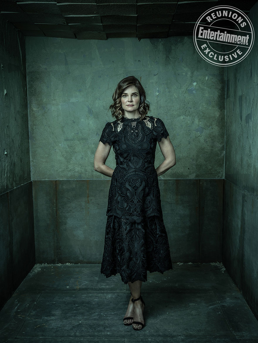 'Breaking Bad' Cast Reunites To Celebrate The Show's 10 Year Anniversary, And Gustavo Looks Nothing Like He Did On The Show 'Breaking Bad' Cast Reunites To Celebrate The Show's 10 Year Anniversary, And Gustavo Looks Nothing Like He Did On The Show