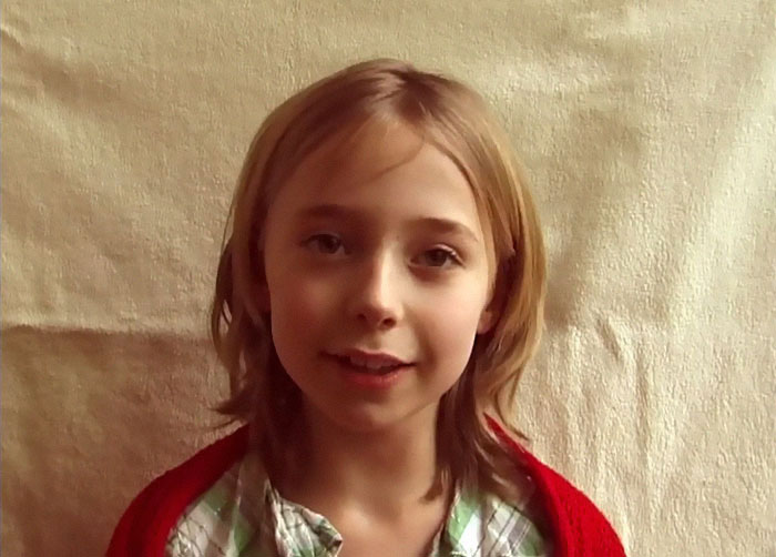 Dad Shoots His Daughter Every Week For 18 Years, Shows How Subtle Changes Make A Big Difference At The End Dad Shoots His Daughter Every Week For 18 Years, Shows How Subtle Changes Make A Big Difference At The End