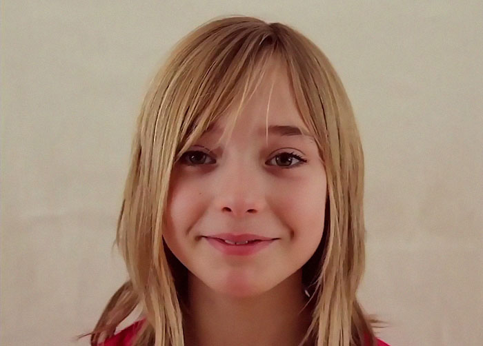 Dad Shoots His Daughter Every Week For 18 Years, Shows How Subtle Changes Make A Big Difference At The End Dad Shoots His Daughter Every Week For 18 Years, Shows How Subtle Changes Make A Big Difference At The End