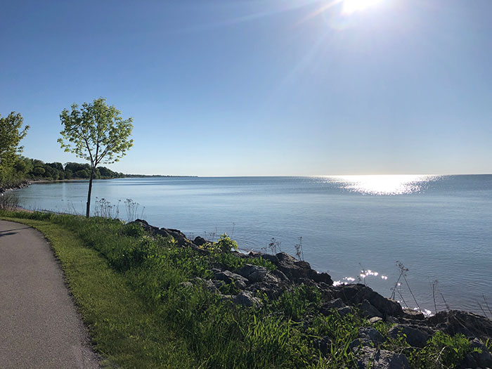 The Way This Guy Proves Earth Is Not Flat Is Brilliant The Way This Guy Proves Earth Is Not Flat Is Brilliant