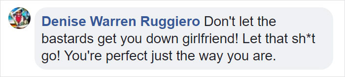 Woman Notices Man Next To Her Is Texting Someone That He's Sitting Next To 'Smelly Fatty', And It Escalates Quickly Woman Notices Man Next To Her Is Texting Someone That He's Sitting Next To 'Smelly Fatty', And It Escalates Quickly