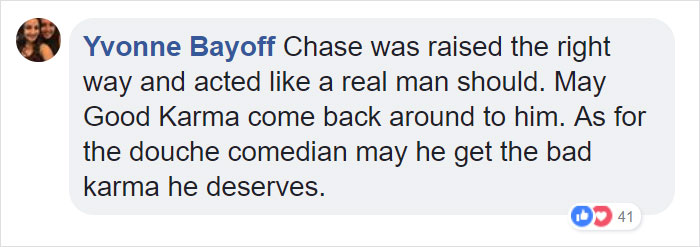 Woman Notices Man Next To Her Is Texting Someone That He's Sitting Next To 'Smelly Fatty', And It Escalates Quickly Woman Notices Man Next To Her Is Texting Someone That He's Sitting Next To 'Smelly Fatty', And It Escalates Quickly