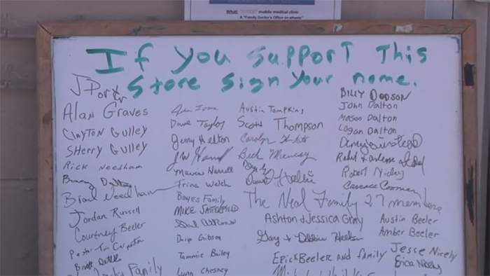 no-gays-allowed-sign-store-yelp-tennessee-20 no-gays-allowed-sign-store-yelp-tennessee-20