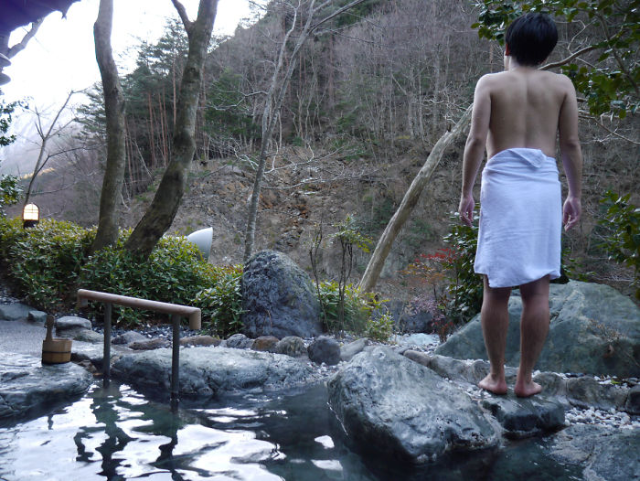 This Is The World&rsquo;s Oldest Hotel, And Here&rsquo;s How It Looks Inside