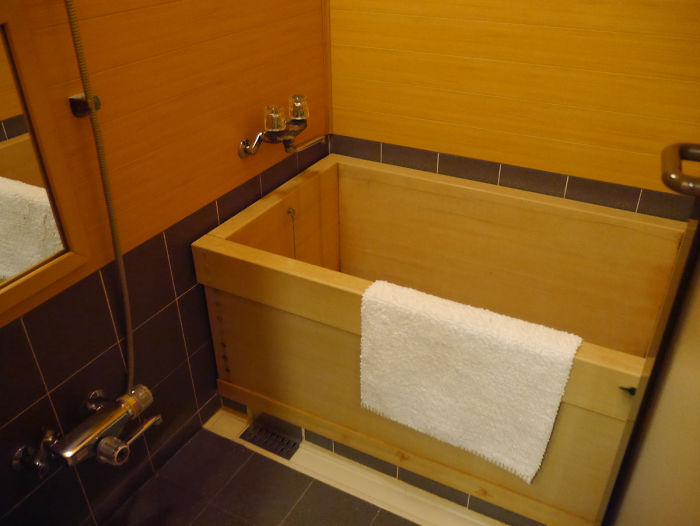 This Is The World&rsquo;s Oldest Hotel, And Here&rsquo;s How It Looks Inside