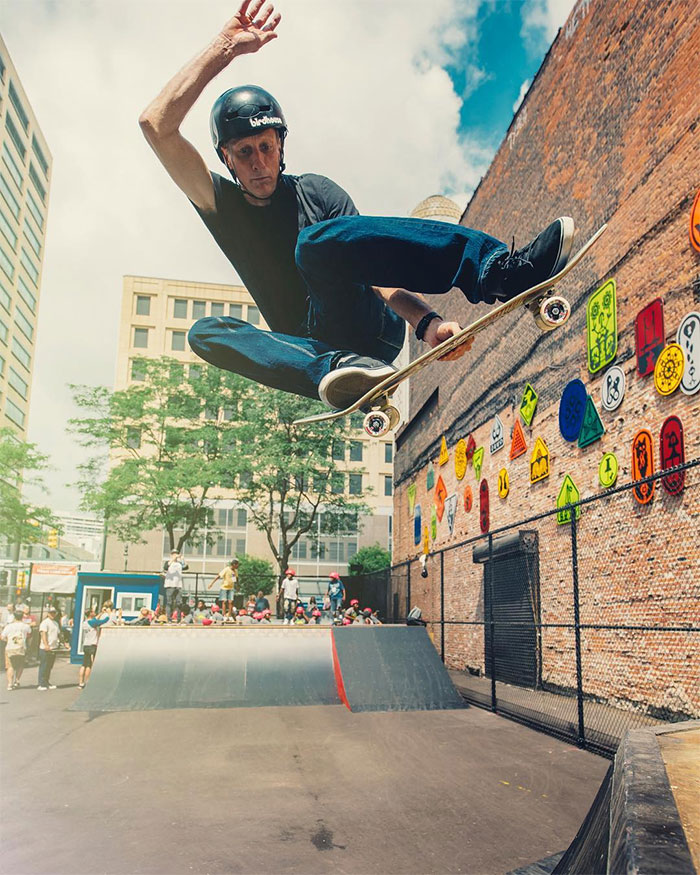 8 Embarrassing Times People Didn't Realize They Were Talking To Tony Hawk, And It Escalated Hilariously 8 Embarrassing Times People Didn't Realize They Were Talking To Tony Hawk, And It Escalated Hilariously