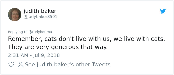 The Way This Polish Academic 'Reacts' When Cat Interrupts His Serious Interview Amuses The Internet The Way This Polish Academic 'Reacts' When Cat Interrupts His Serious Interview Amuses The Internet