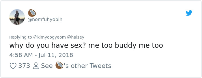 Teacher Teaches Kids About Sex, Can’t Stop Laughing At Their Questions Teacher Teaches Kids About Sex, Can’t Stop Laughing At Their Questions