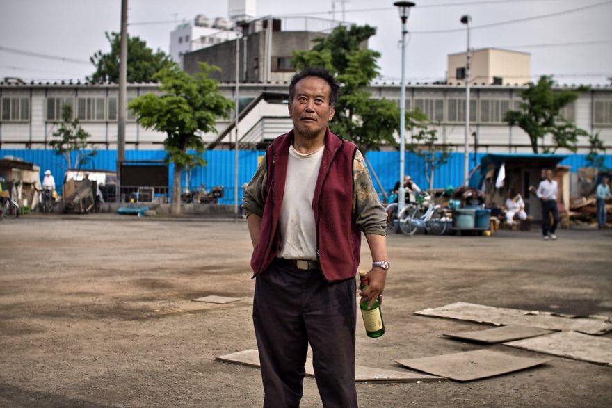I've Spent 3 Incredible Days As A King In A Japanese Slum In Osaka And Photographed It I've Spent 3 Incredible Days As A King In A Japanese Slum In Osaka And Photographed It