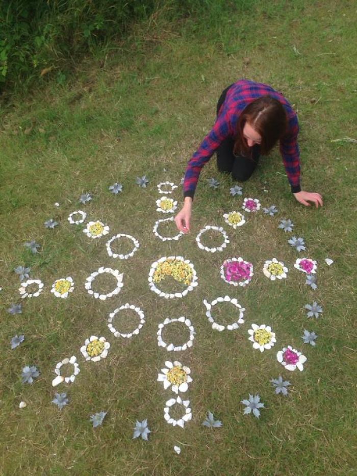 I Create Mandalas Out Of Nature Materials As A Way Of Meditation