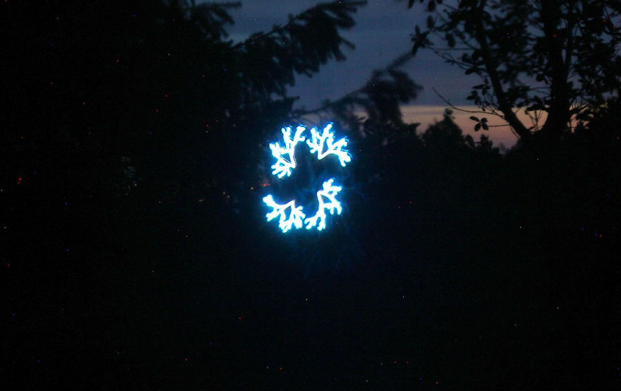 I Spent The Last Two Years Making A Light Painting Robot That Draws Natural Patterns I Spent The Last Two Years Making A Light Painting Robot That Draws Natural Patterns