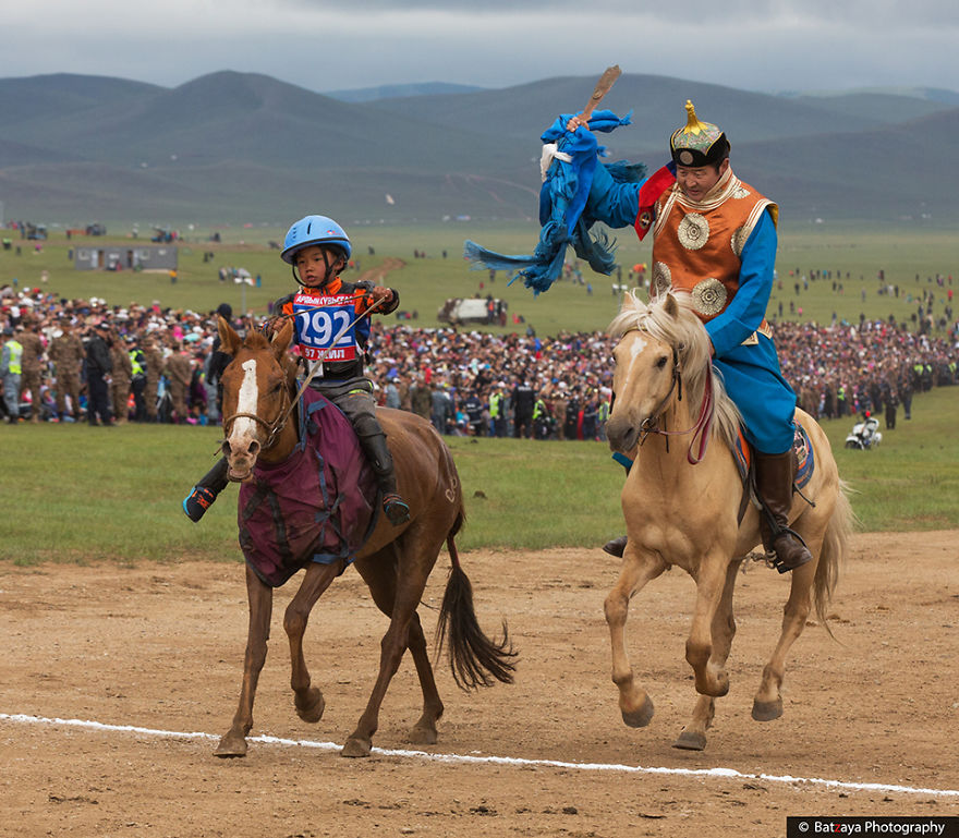 25 Outstanding Photos Show Exactly What Mongolian Naadam Festival Is 25 Outstanding Photos Show Exactly What Mongolian Naadam Festival Is