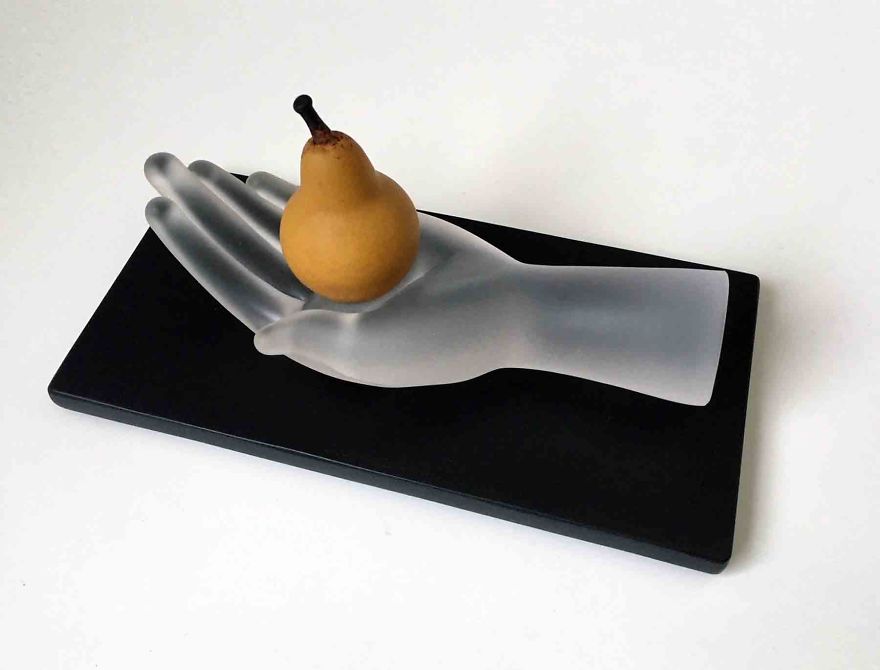 Artist Sculpts Molten Glass Into Unique Hand Sculptures