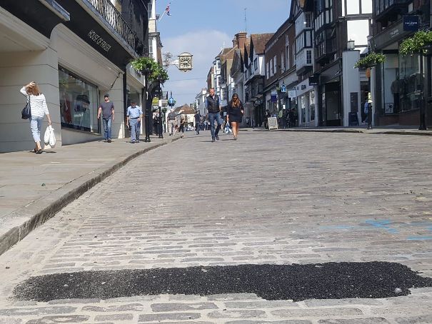 When The Water Company Dig Up 150+ Year Old Granite Setts And Patch It Up With Tarmac