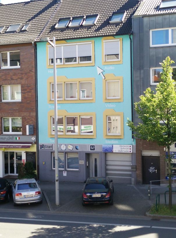 This Computer Repair Shop's Windows Windows